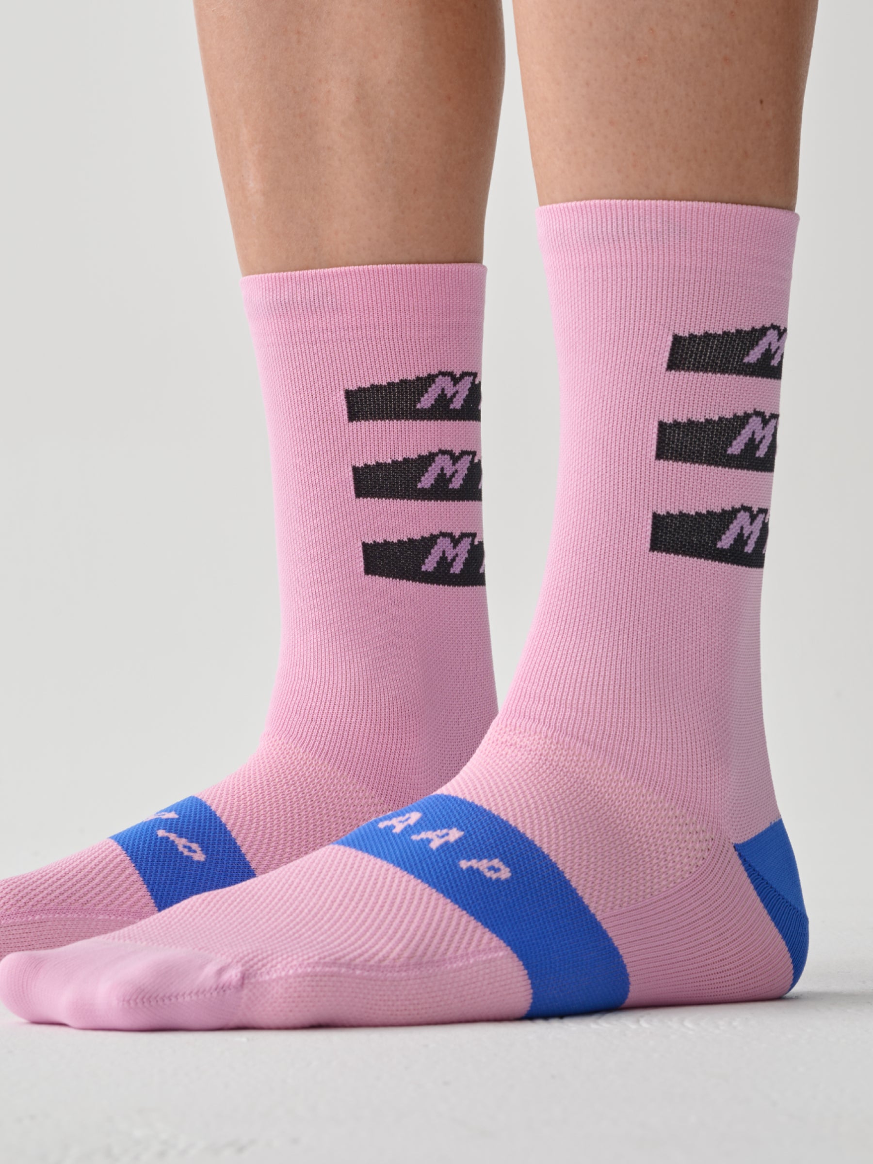 Evade X Sock - Cherry Blossom