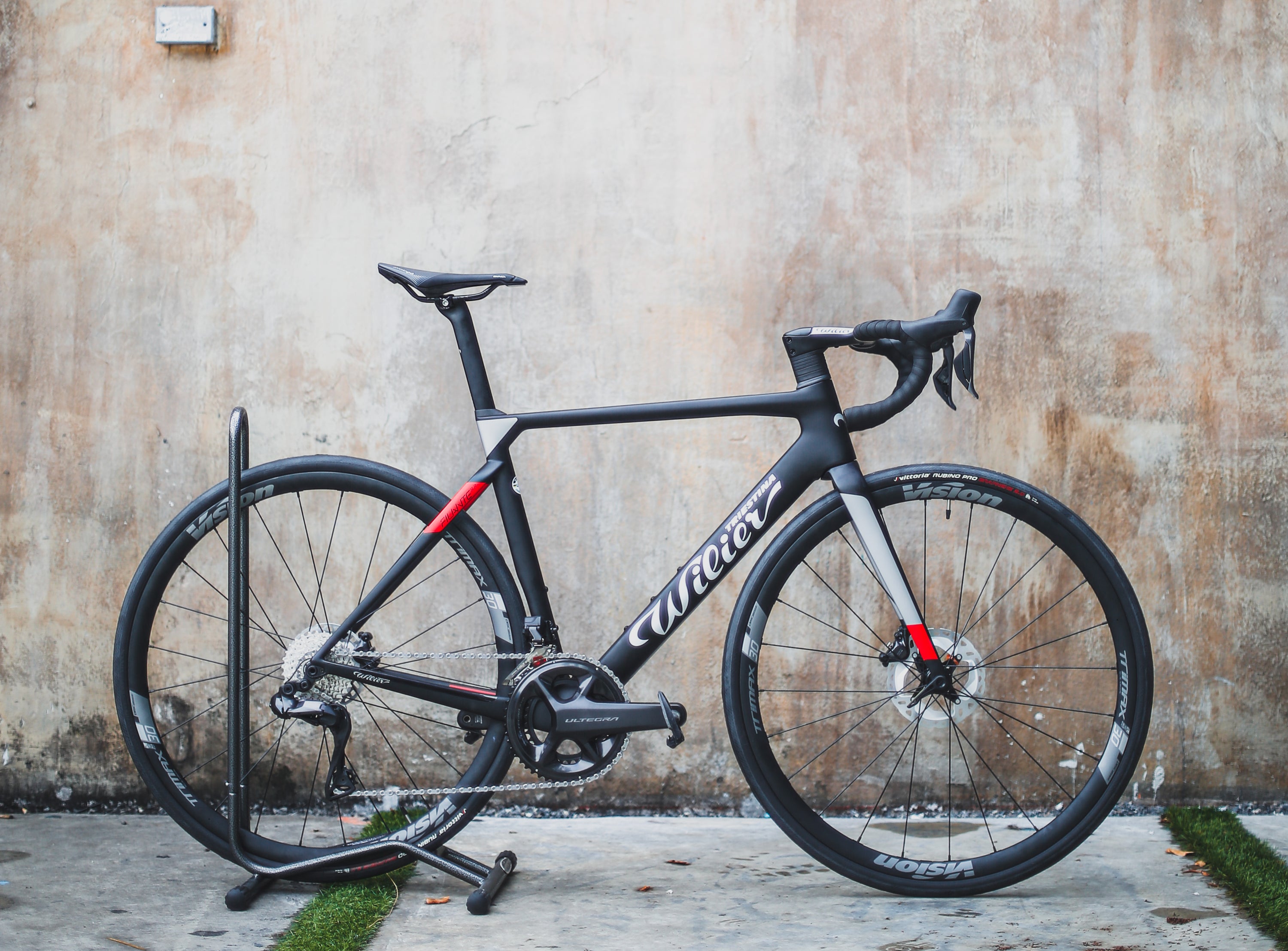 BlackHeart vs Wilier - What You Should Know When Bike Shopping