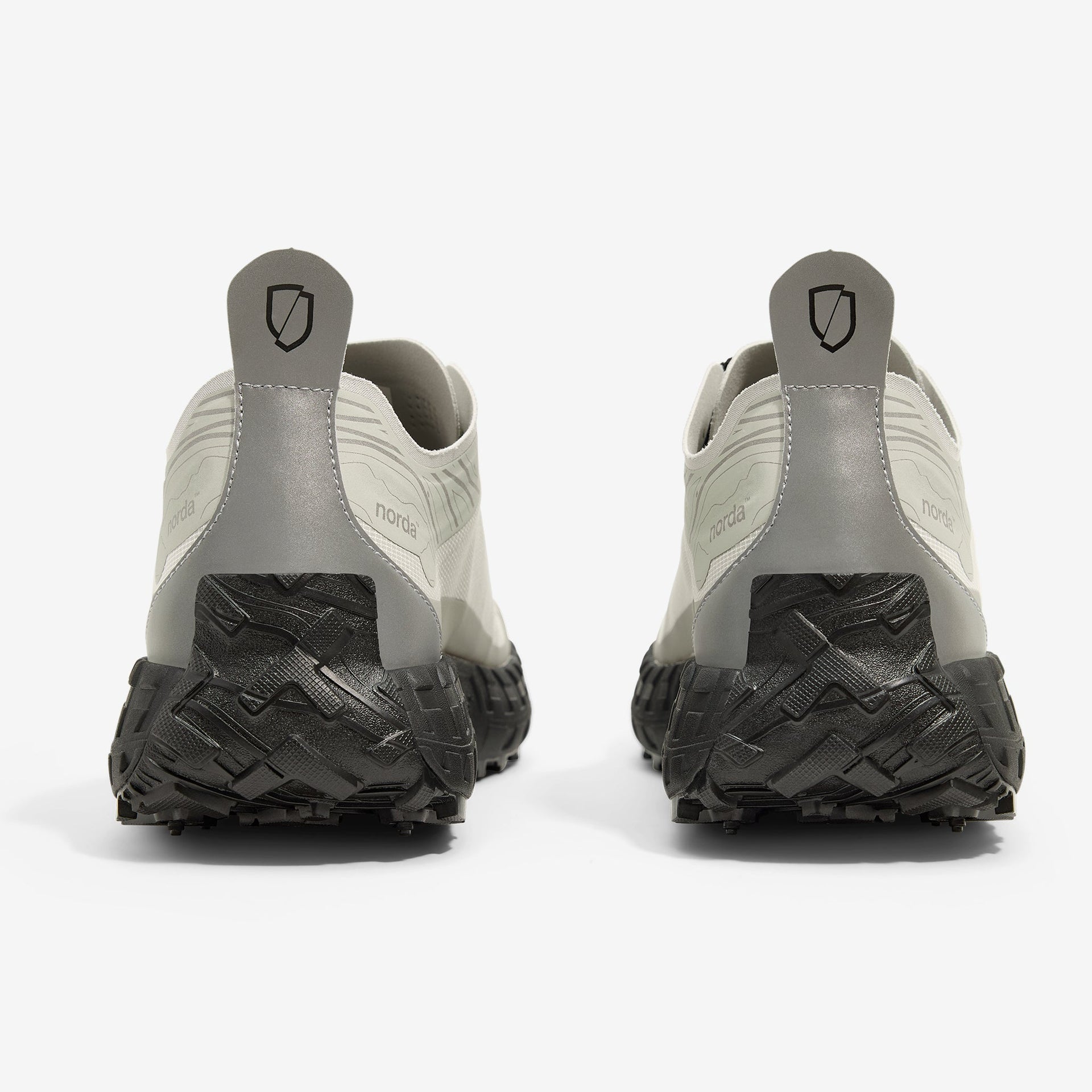 001A  -  Women  -  CINDER