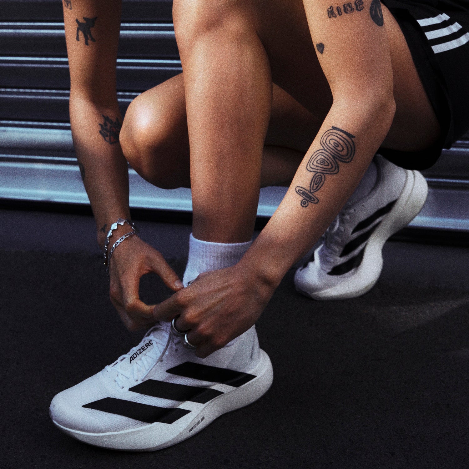 adizero Evo SL W FTWWHT/CBLACK/FTWWHT