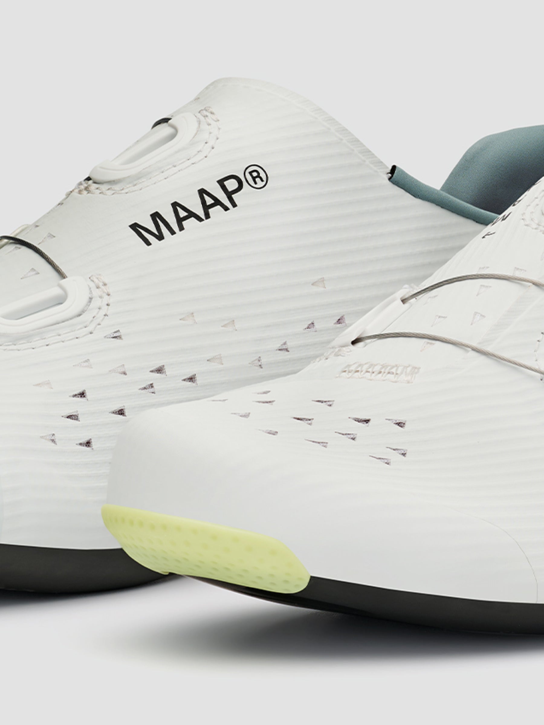 MAAP X QUOC M3 - White