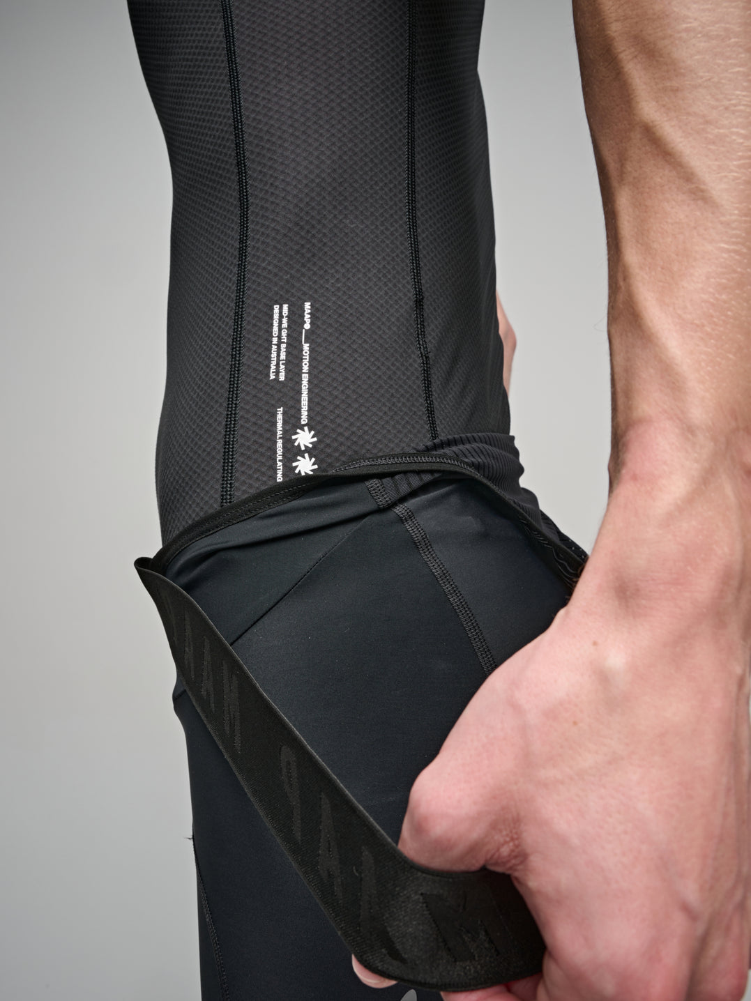 Team Mesh Base Layer - Black