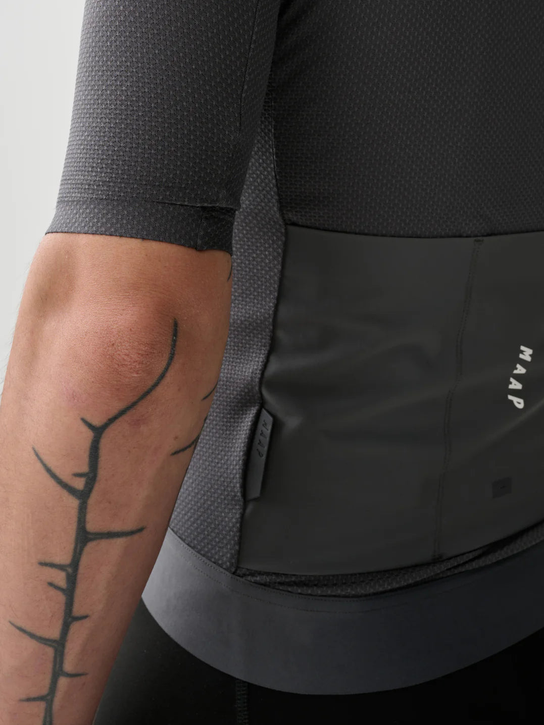 APEX AEON JERSEY - BLACK