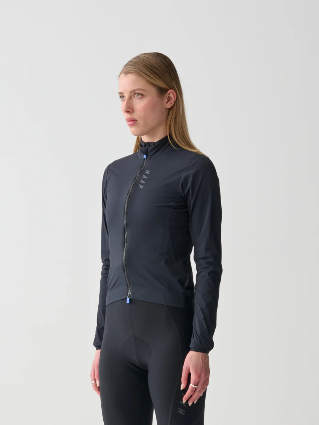 WOMEN’S TEAM FLOW JACKET - JET BLACK