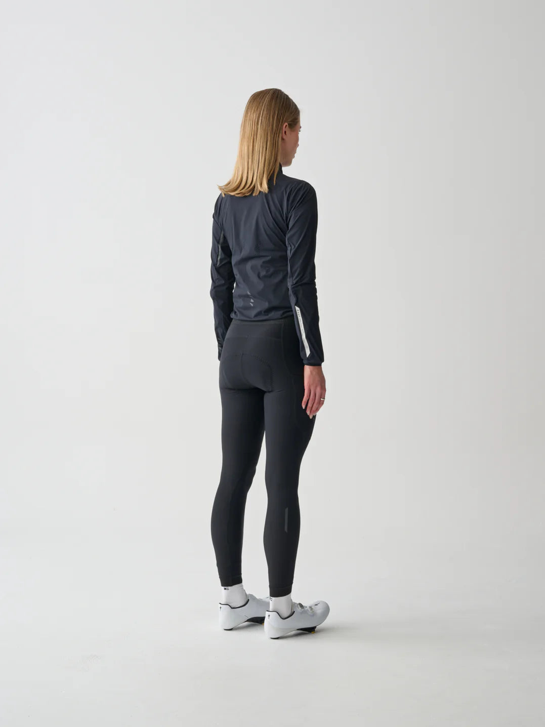 WOMEN’S TEAM FLOW JACKET - JET BLACK