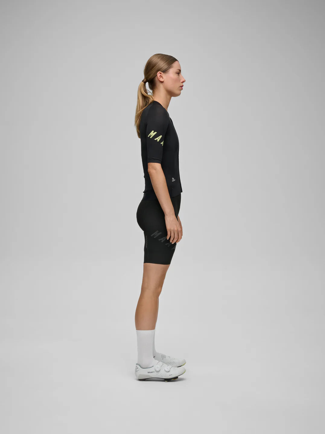 WOMEN’S APEX AEON JERSEY - BLACK