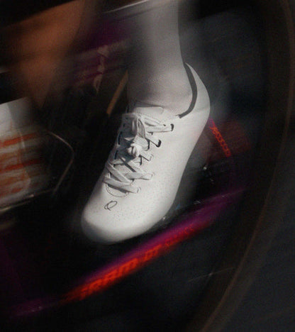 ESCAPE ROAD LACE - White