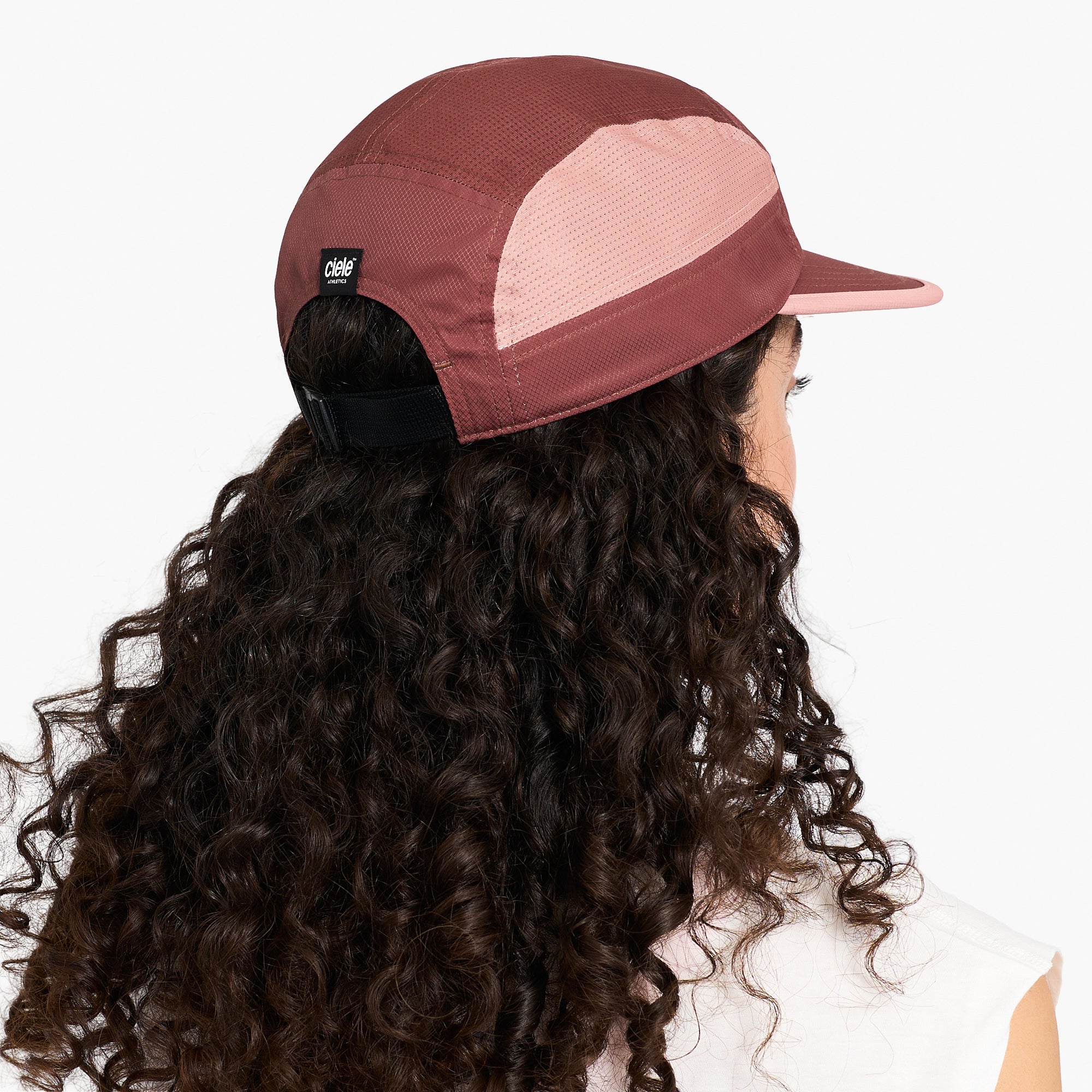 GOCap - Field - Iconic Bar - Andorra