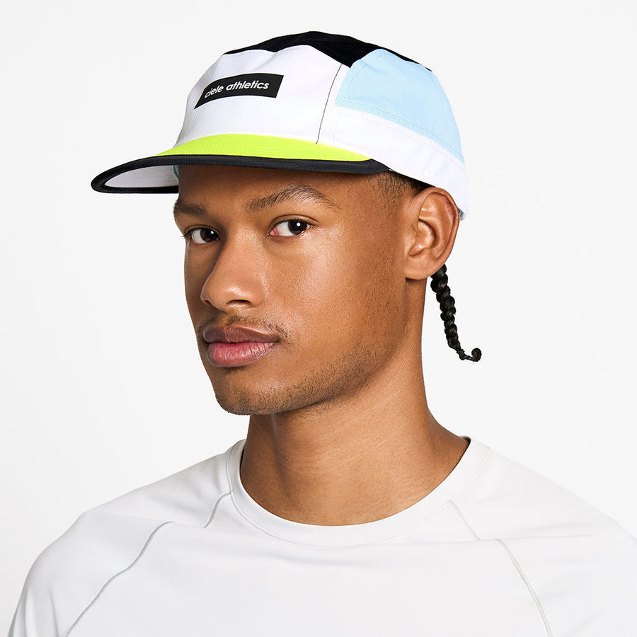 GOCap-Field-IconicBar-White-Black-M/L