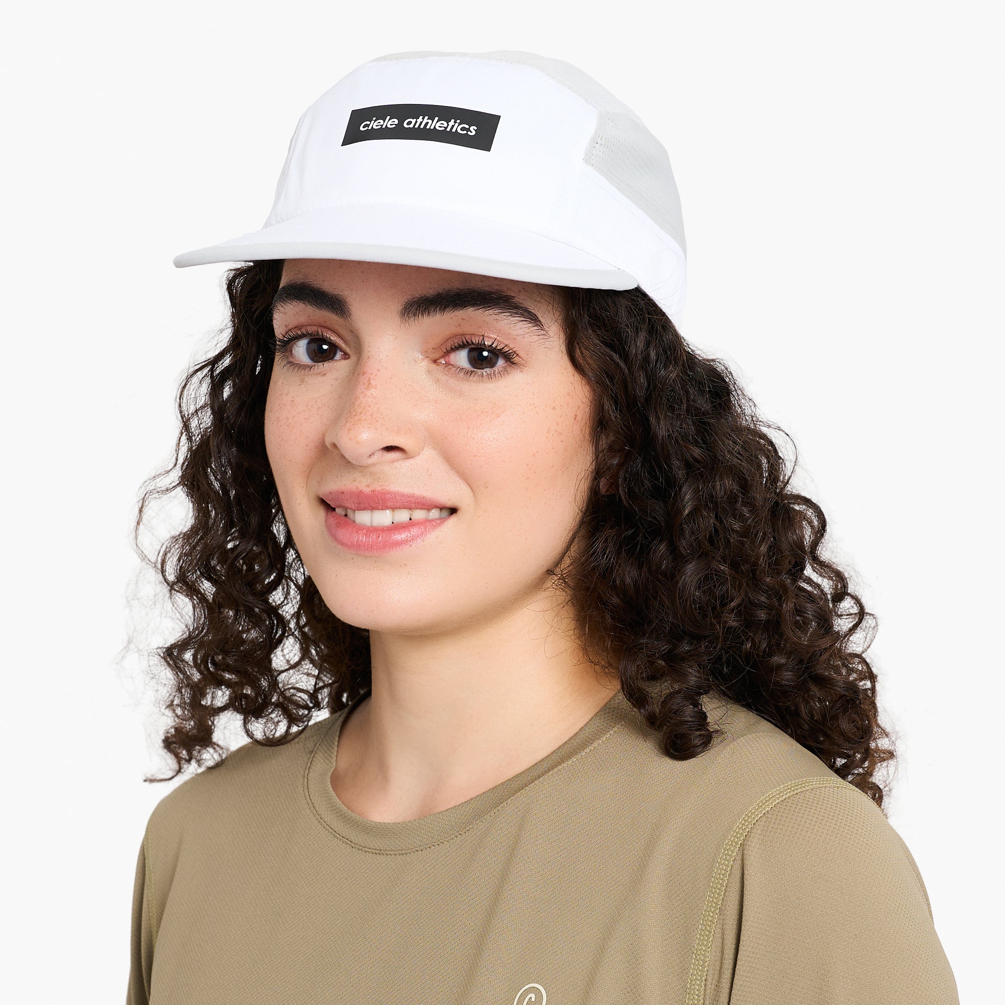 GOCap - Field - Iconic Bar - White