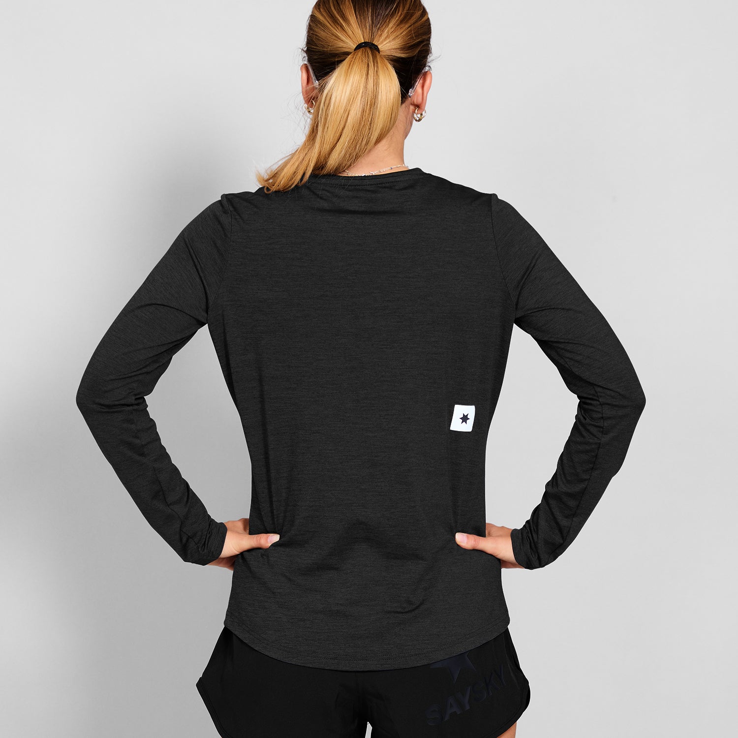 W Clean Pace Long Sleeve - Black