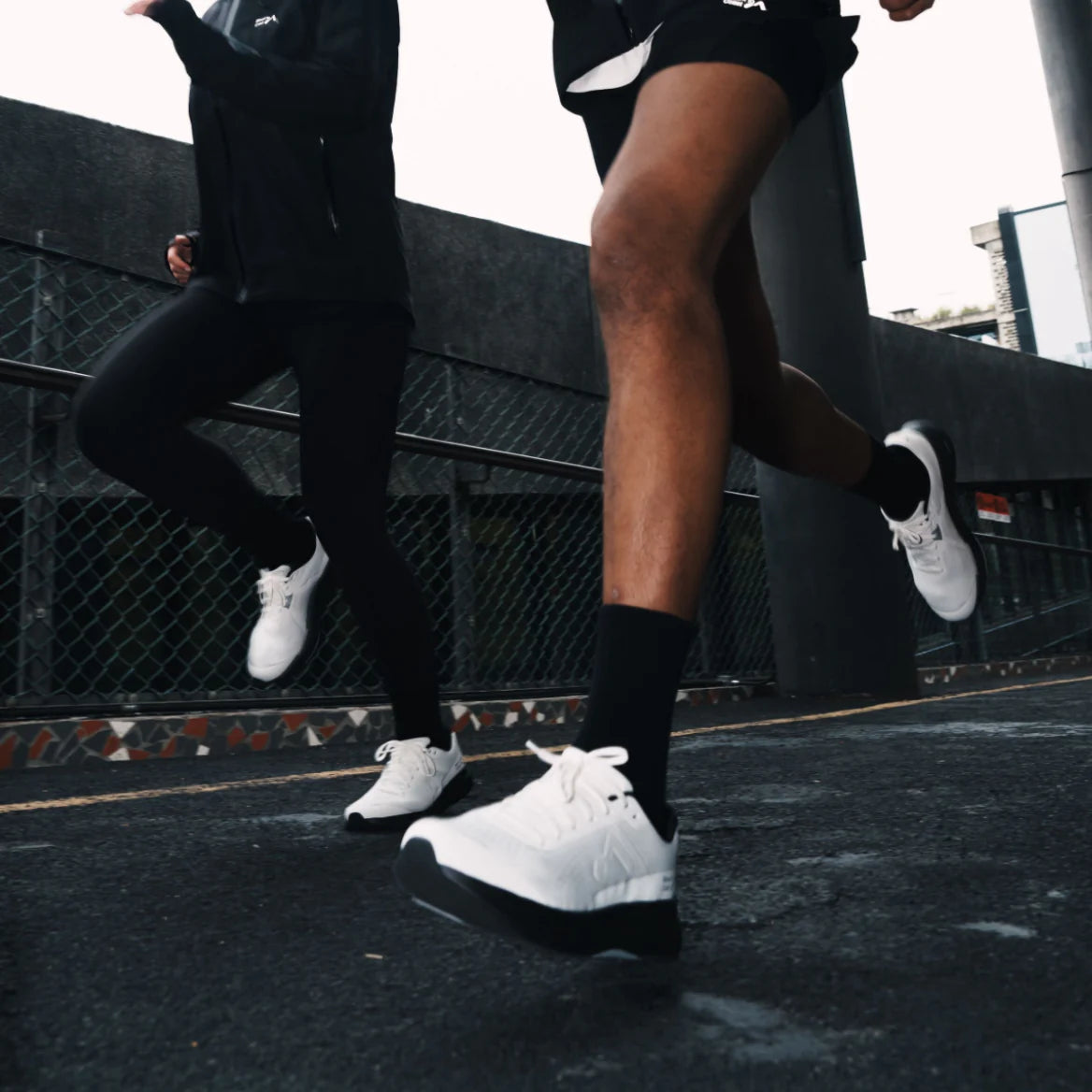 P1 - Men / White/Black