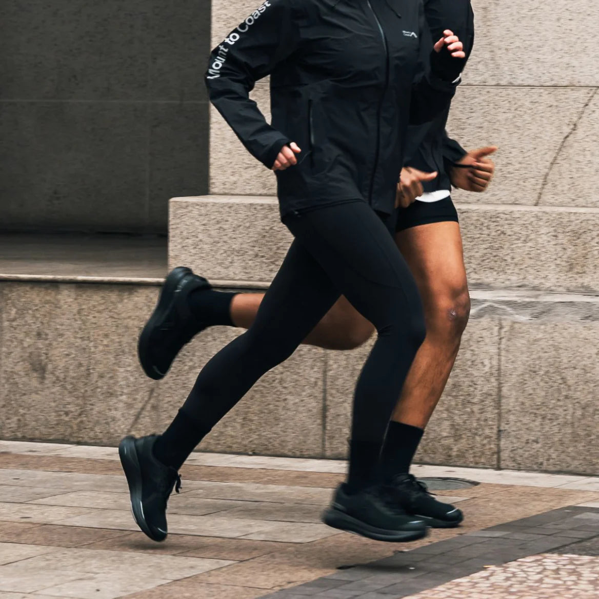 P1 - Women / Black